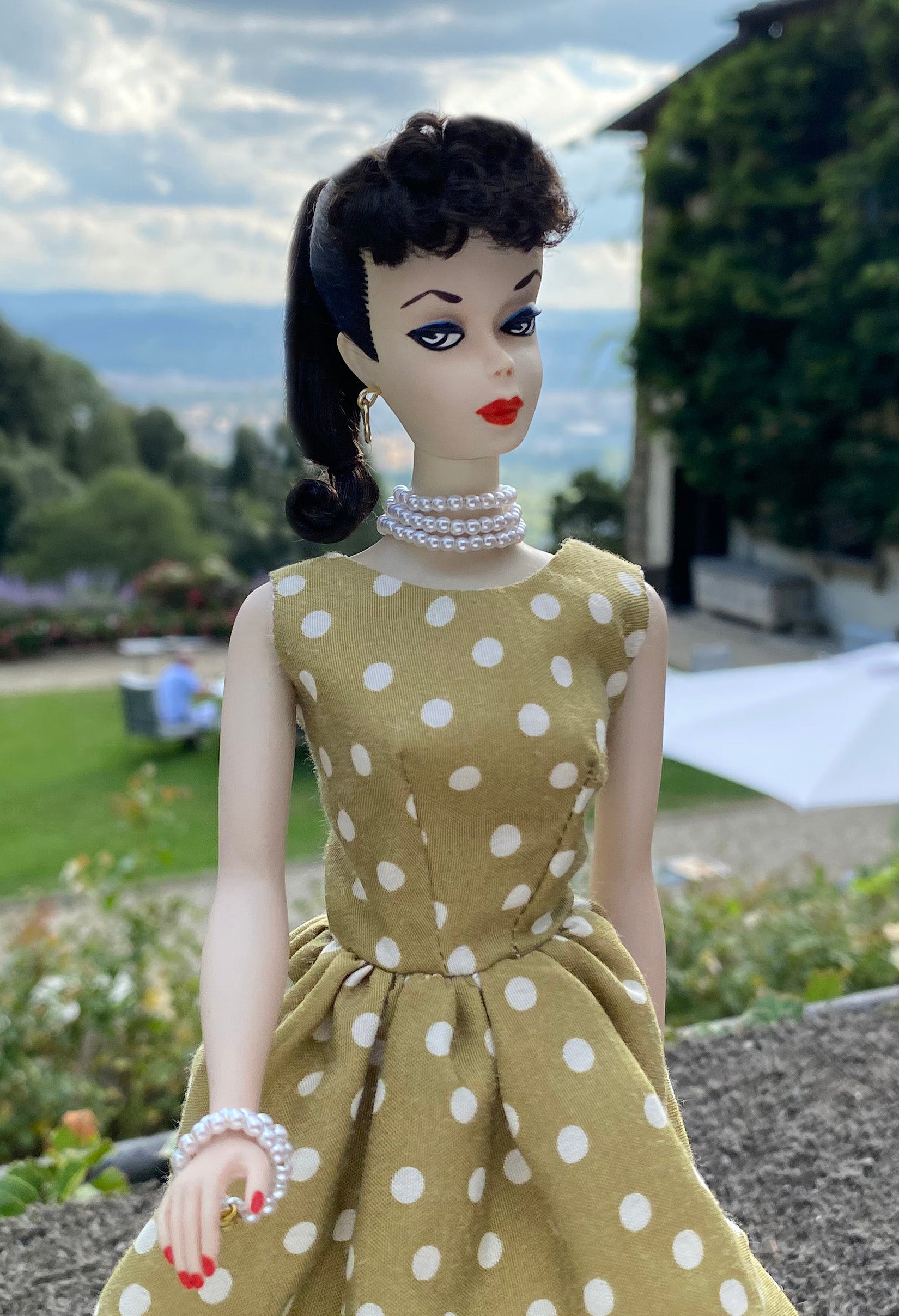 Vintage Barbie doll online