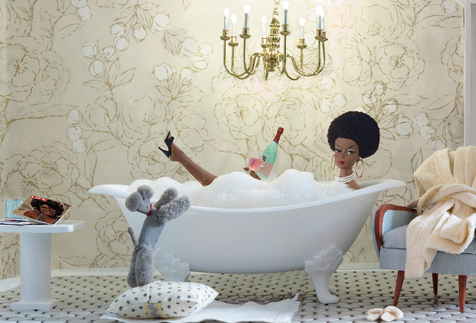 Bath-Time with (Black Afro Barbie)