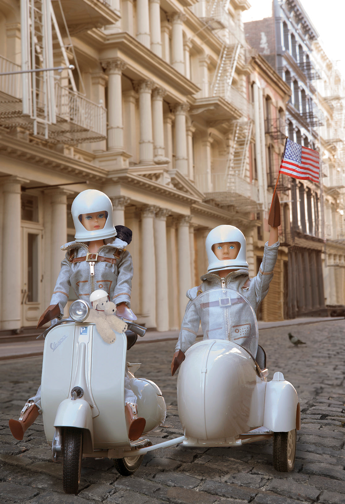 Astronauts in SoHo (Brunette)