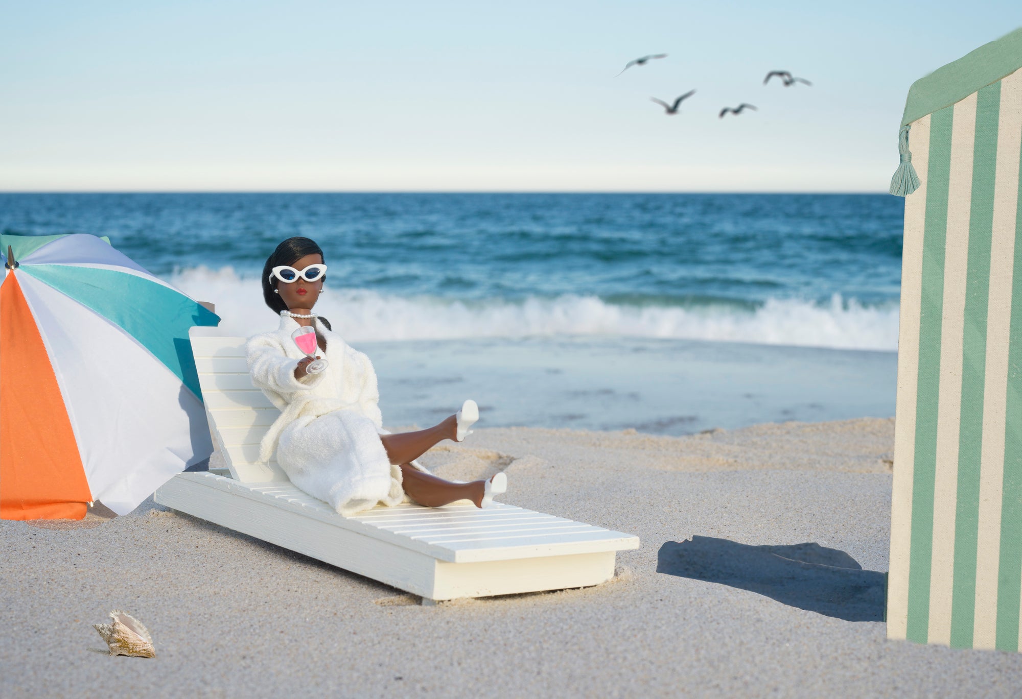 Beach Lounge (Black Barbie)