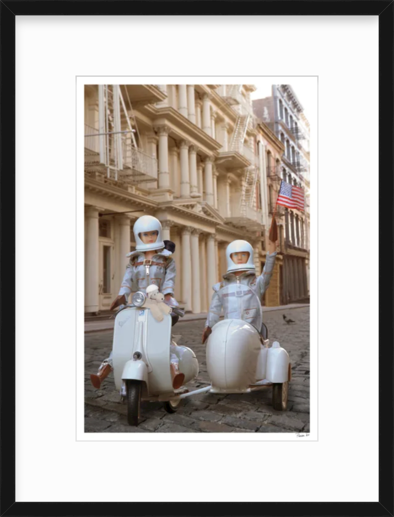 Astronauts in SoHo - Brunette