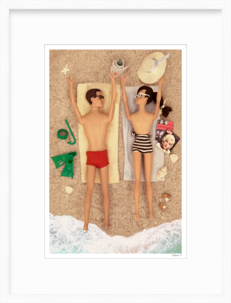 Beach Couple (Brunettes)