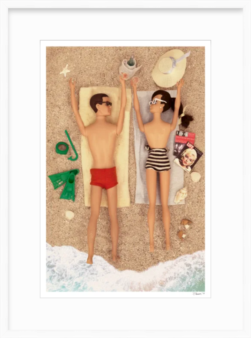 Beach Couple (Brunettes)