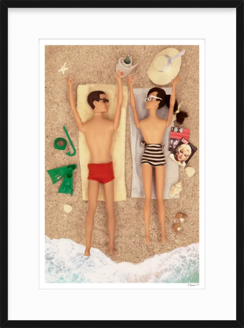 Beach Couple (Brunettes)