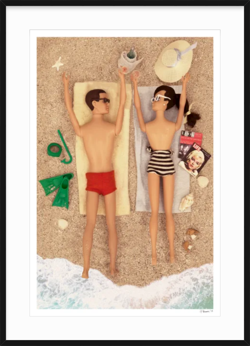 Beach Couple (Brunettes)