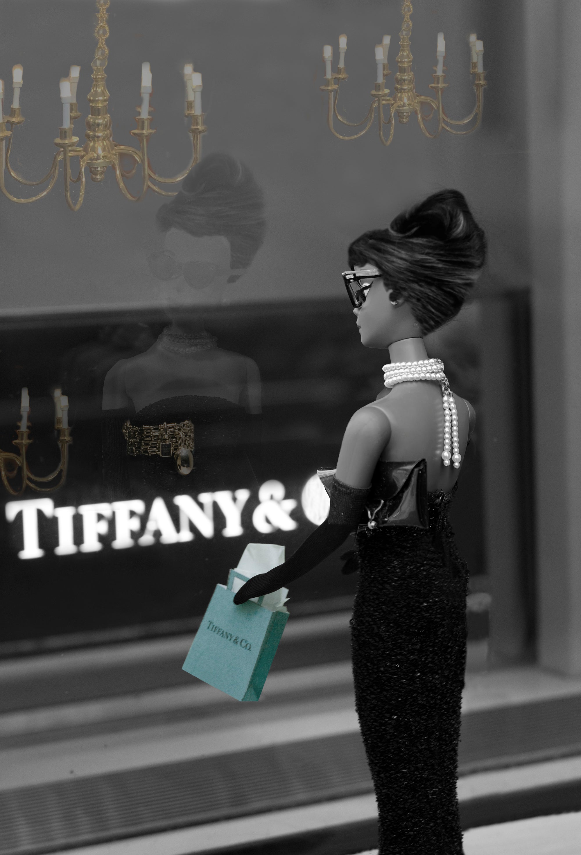 Tiffany's Without Breakfast (Black)